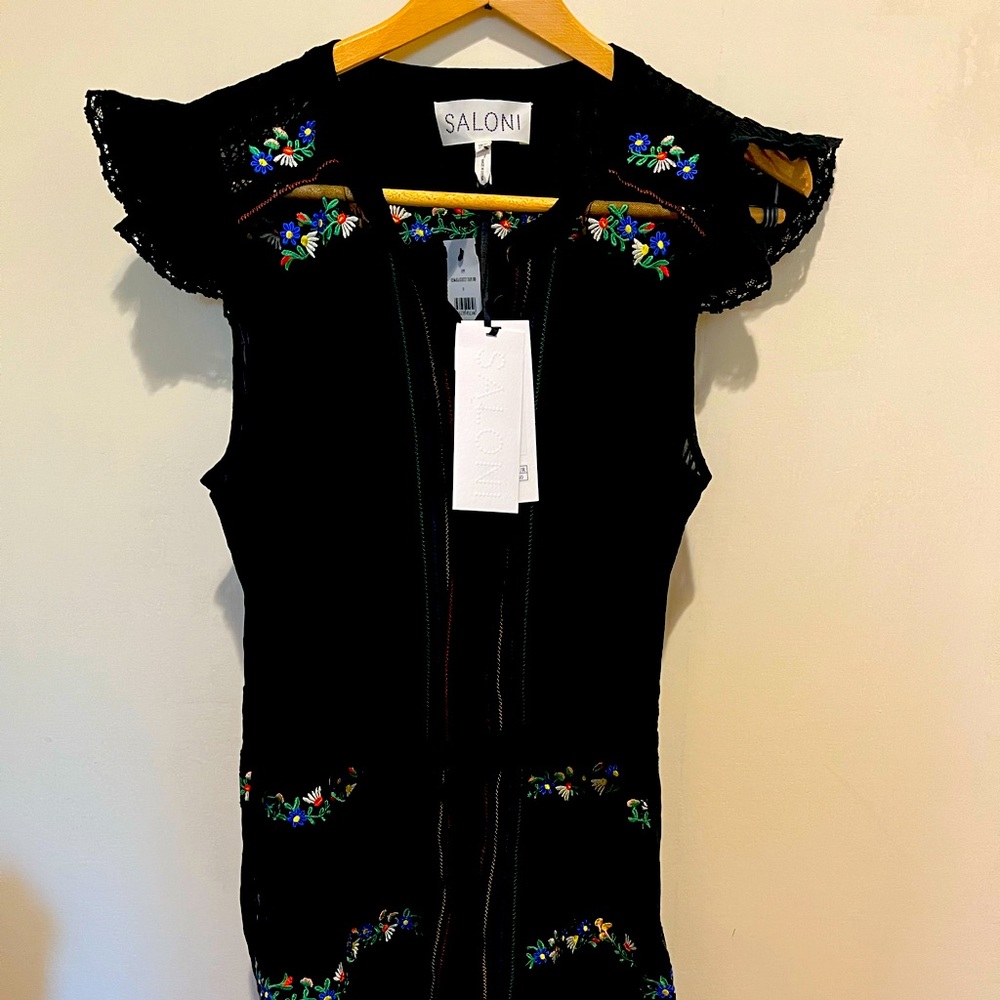 Beautiful Saloni Dress from Sax never worn size 10